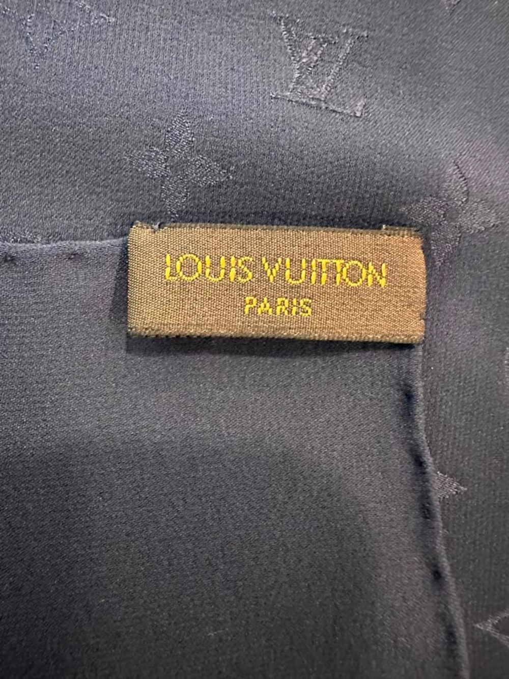 Louis Vuitton Silk Scarf Navy Hand Rolled Made in France - Picture 7 of 7